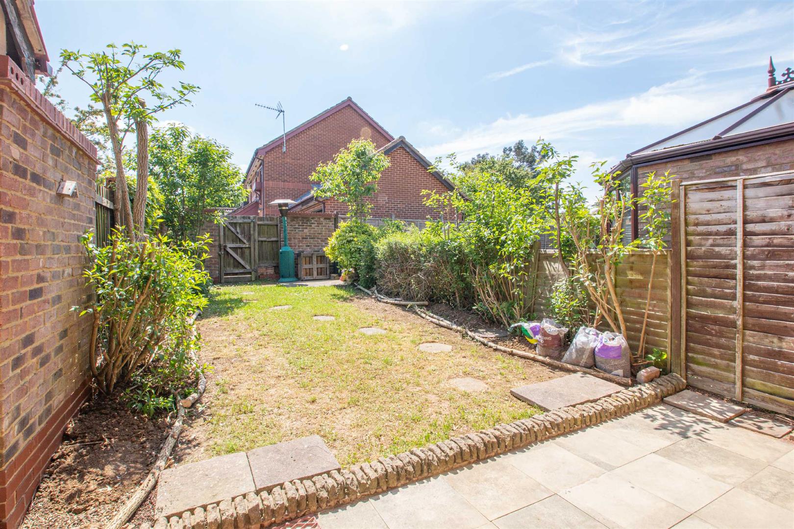 Boxberry Gardens, Walnut Tree, Milton Keynes